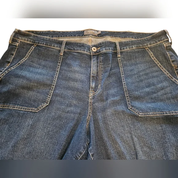TORRID Feel The Fit Jeans Women's Size 26R - Picture 2 of 6
